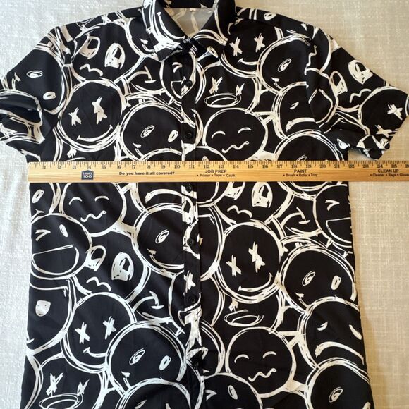 Men's Size Small Button Up Black Party Rave Emojis Shirt - Picture 7 of 7